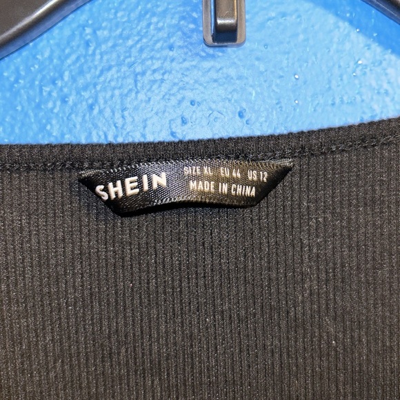 EUC SHEIN long sleeve crop top - Picture 3 of 3